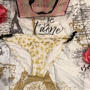 🎁SALE🎁Victoria’s Secret Swim Bikini Bottoms Leop